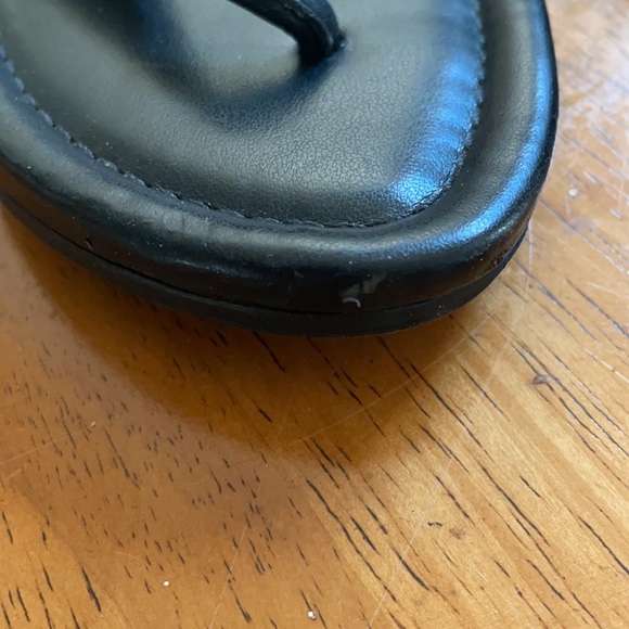 Colehaan size 5 1/2 black patent sandals - Picture 6 of 6